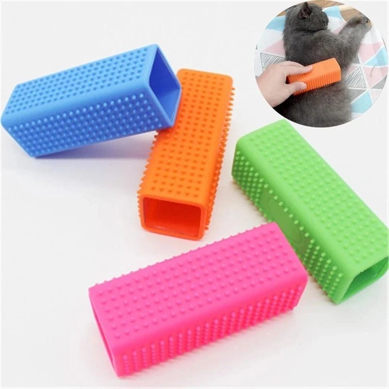 Brosse en silicone pour le nettoyage des poils d'animaux, efficace pour les poils de chat, outil de nettoyage en caoutchouc creux. - L Univers Des Felins