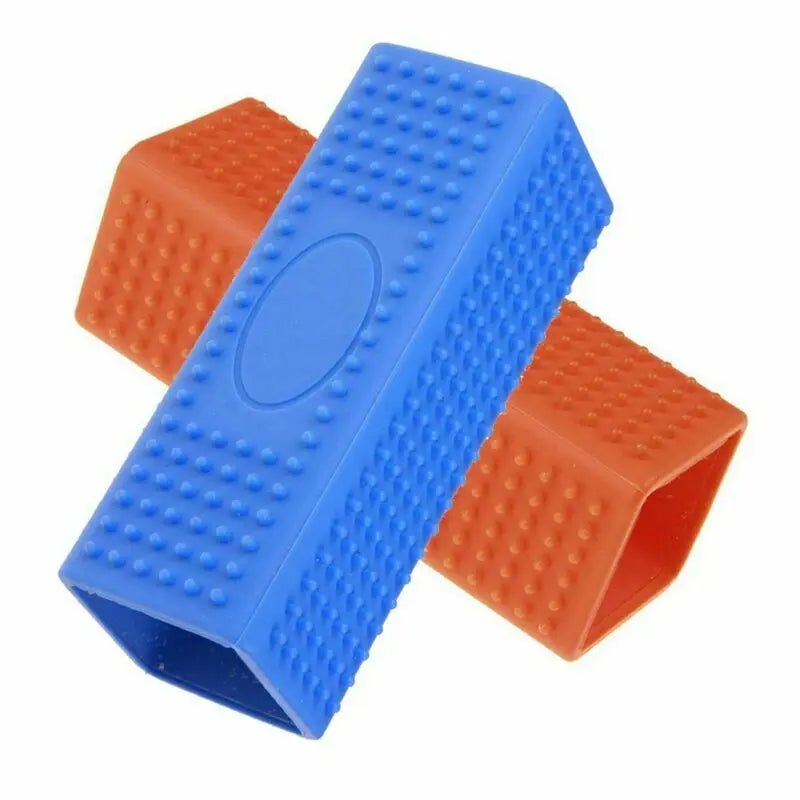 Brosse en silicone pour le nettoyage des poils d'animaux, efficace pour les poils de chat, outil de nettoyage en caoutchouc creux. - L Univers Des Felins