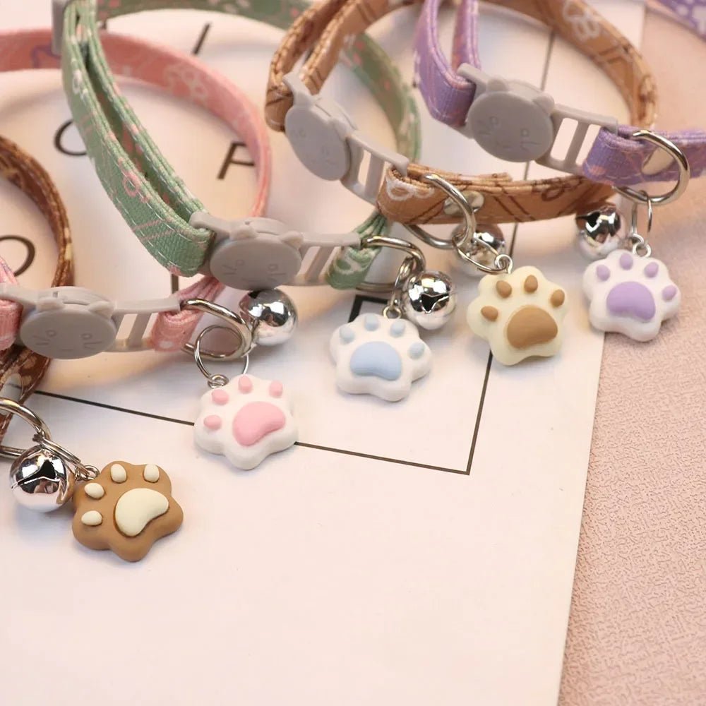 Collier chats et chiots, motif pattes - L Univers Des Felins