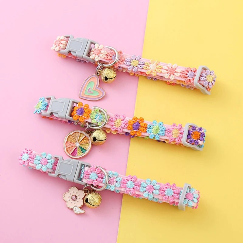 Collier élégant pour chats avec fleurs et dentelle - L Univers Des Felins