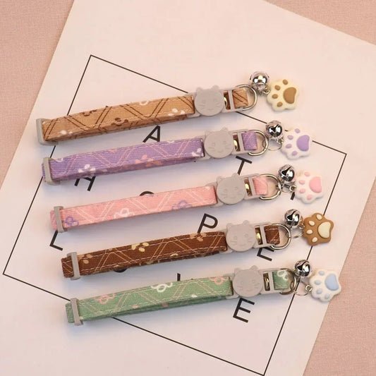 Collier chats et chiots, motif pattes - L Univers Des Felins